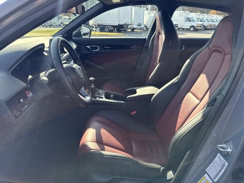 Used 2025 Honda Civic Si image 16