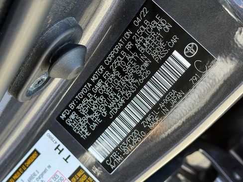 Used 2022 Toyota Prius LE image 31