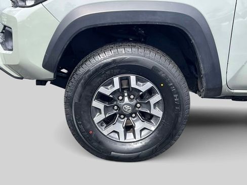 Certified 2023 Toyota Tacoma TRD Off-Road image 13