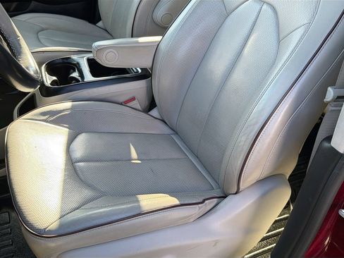 Used 2020 Chrysler Pacifica Limited FWD image 22