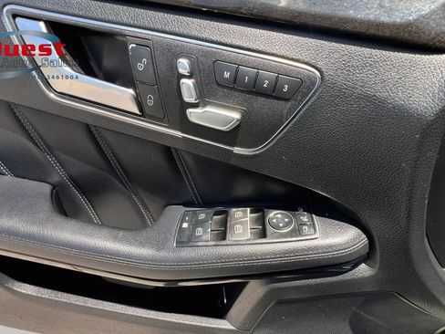 Used 2015 Mercedes-Benz E 400 Sedan w/ Driver Assistance Package image 33