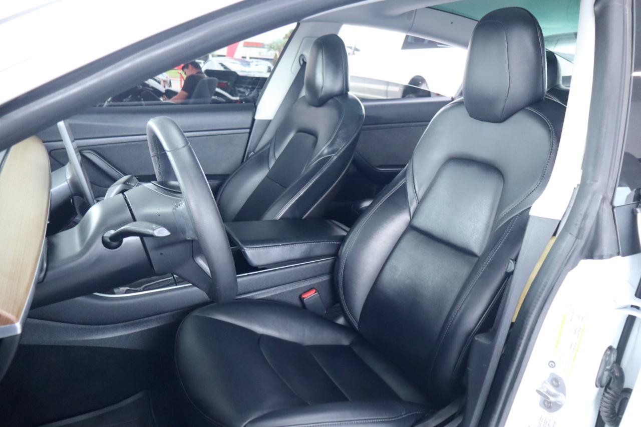 Used 2020 Tesla Model 3 Standard Range RWD image 16
