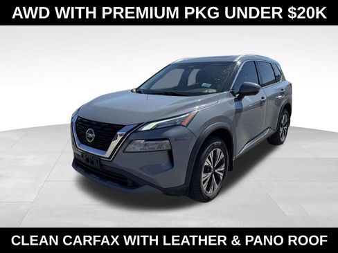 Used 2021 Nissan Rogue SV image 2