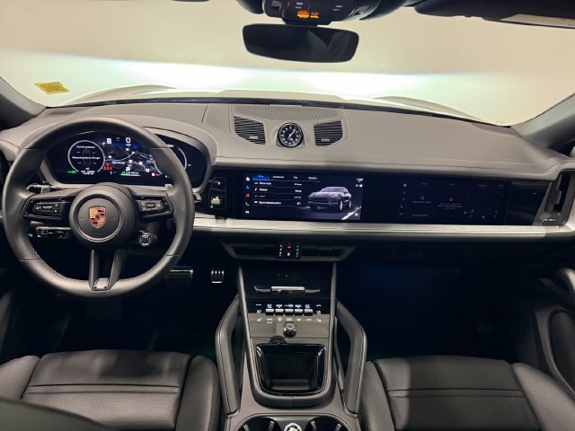 Certified 2026 Porsche Cayenne S AWD/4WD image 18