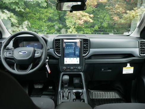 New 2025 Ford Ranger XL image 9