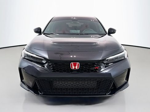Used 2024 Honda Civic Type R image 2