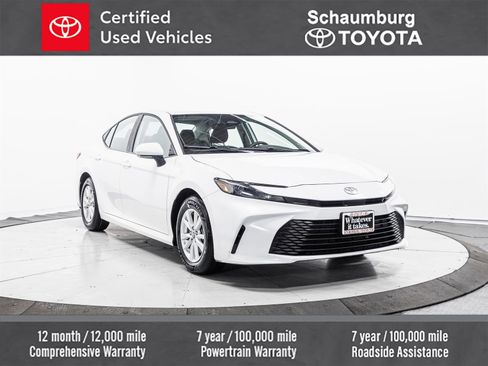 Certified 2025 Toyota Camry LE image 1