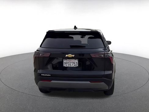 Used 2025 Chevrolet Equinox LT image 11