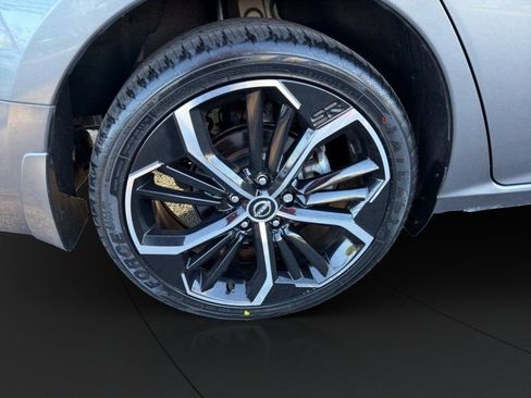 Used 2023 Nissan Altima 2.5 SR AWD/4WD image 23