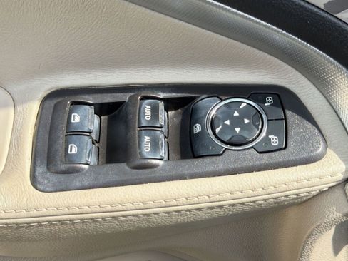 Used 2014 Ford Explorer XLT w/ Equipment Group 202A FWD image 12