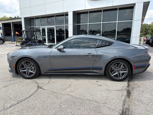 Used 2024 Ford Mustang GT Premium RWD image 4