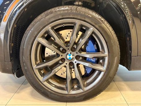 Used 2018 BMW X5 M image 44