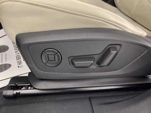 Used 2022 Audi Q3 2.0T Premium Plus image 30