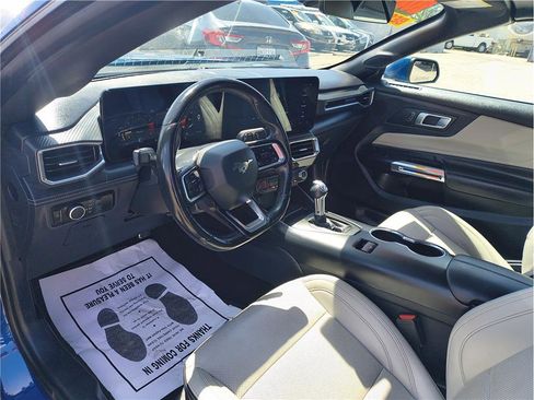 Used 2024 Ford Mustang Premium RWD image 3