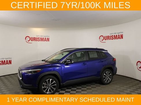Used 2025 Toyota Corolla Cross XLE AWD/4WD image 4