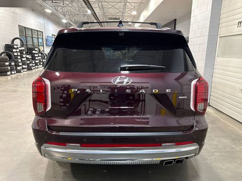 Used 2023 Hyundai Palisade Calligraphy image 25