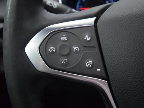 Used 2023 Chevrolet Traverse LT w/ LT Premium Package AWD/4WD image 39