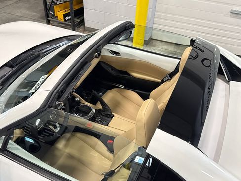 New 2026 MAZDA MX-5 Miata RF Grand Touring RWD image 6