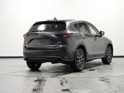 Used 2018 MAZDA CX-5 Touring image 4