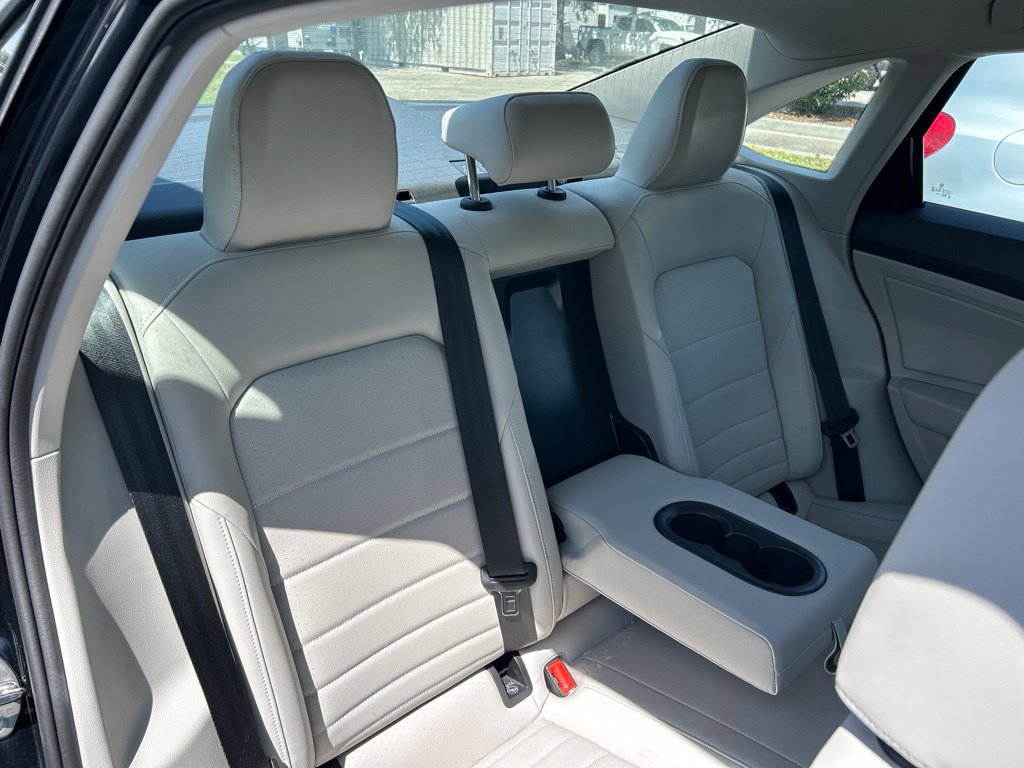 Used 2024 Volkswagen Jetta SE w/ Panoramic Sunroof Package FWD image 48