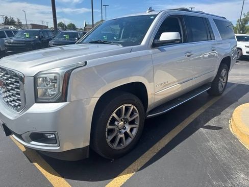 Used 2020 GMC Yukon XL Denali AWD/4WD image 4