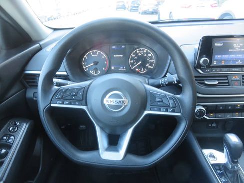 Used 2021 Nissan Altima 2.5 S FWD image 14