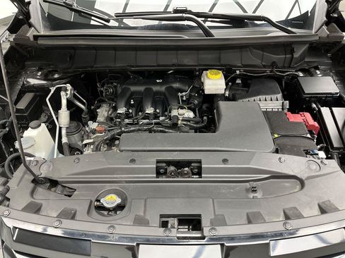 Used 2024 Nissan Pathfinder SV AWD/4WD image 26