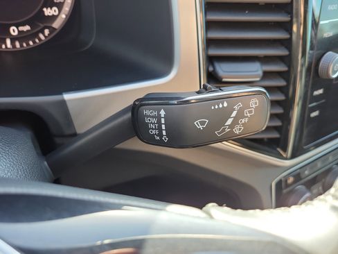 Used 2019 Volkswagen Atlas SEL image 34