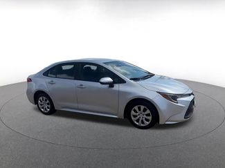 Used 2025 Toyota Corolla LE FWD video 2