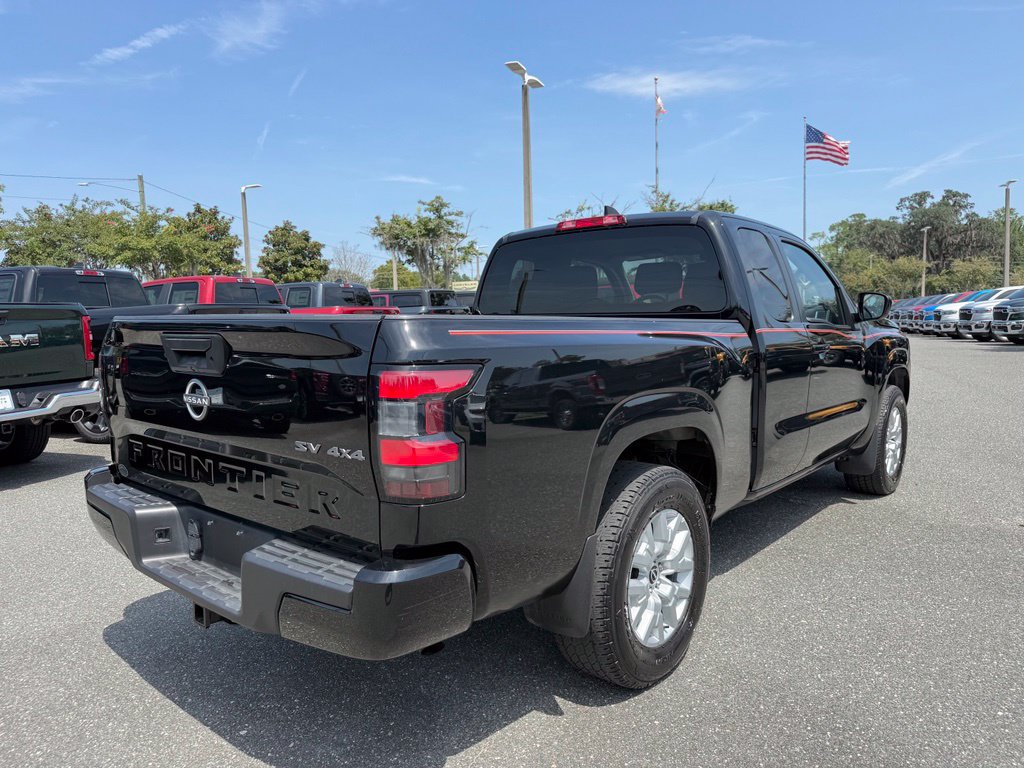 Used 2023 Nissan Frontier SV w/ Tow Package AWD/4WD image 3
