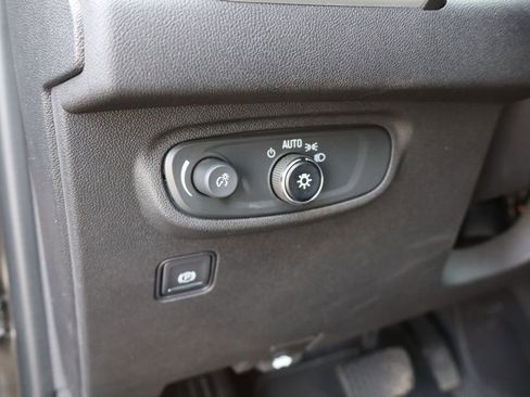 Used 2020 GMC Terrain SLE FWD image 12