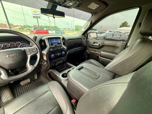 Used 2021 Chevrolet Silverado 1500 RST w/ Convenience Package II image 14