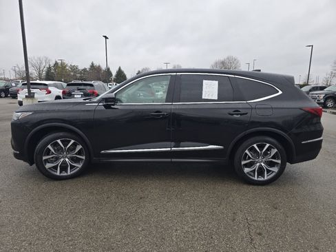 Used 2023 Acura MDX w/ Technology Package image 16