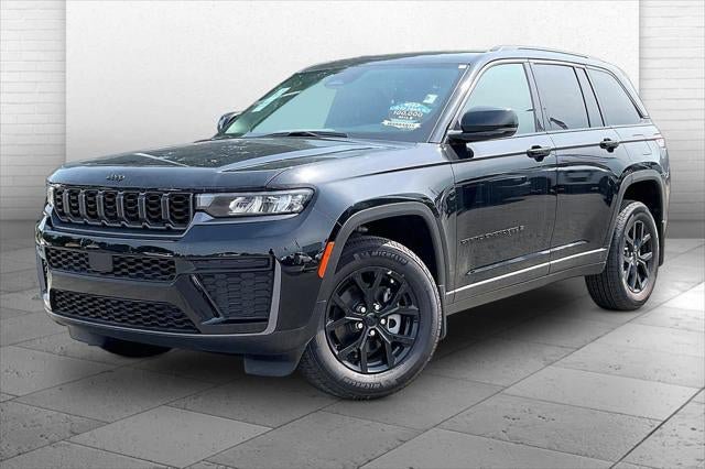 New 2026 Jeep Grand Cherokee Altitude AWD/4WD image 16