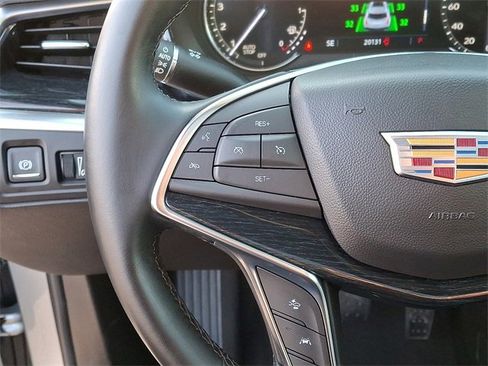 Used 2025 Cadillac XT5 Premium Luxury image 21