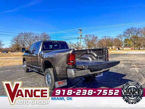 New 2026 RAM 3500 Tradesman AWD/4WD image 17