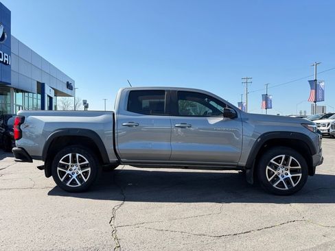 Used 2023 Chevrolet Colorado Z71 w/ Z71 Convenience Package 2 image 8