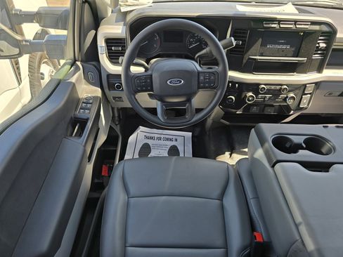 New 2023 Ford F550 4x4 SuperCab Super Duty image 15