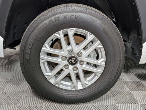 Used 2025 Toyota Tundra SR5 AWD/4WD image 30