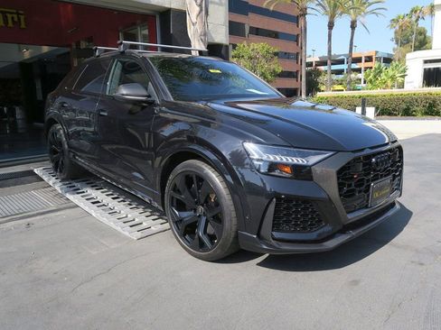 Used 2021 Audi RS Q8 w/ Carbon Optic Package AWD/4WD image 4
