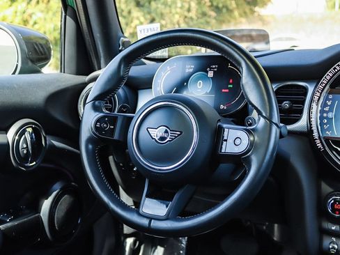 Used 2024 MINI Cooper S FWD image 19