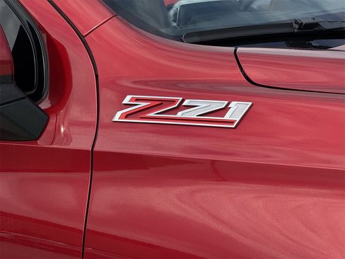 Used 2021 Chevrolet Tahoe Z71 image 9