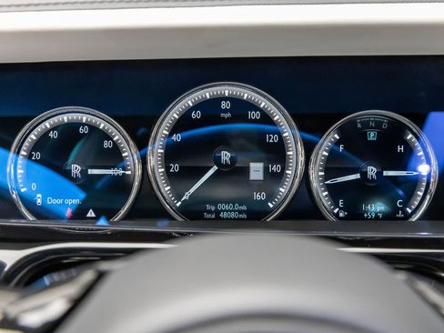 Used 2020 Rolls-Royce Phantom Extended Wheelbase RWD image 24