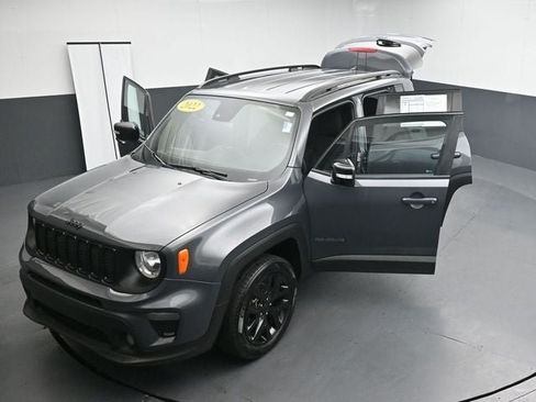 Used 2022 Jeep Renegade Altitude AWD/4WD image 36