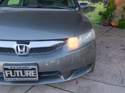 Used 2010 Honda Civic LX image 37