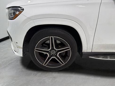 Used 2024 Mercedes-Benz GLS 450 4MATIC image 20