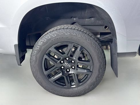 Certified 2025 Chevrolet Silverado 1500 LT Trail Boss w/ LT Trail Boss Premium Package AWD/4WD image 32
