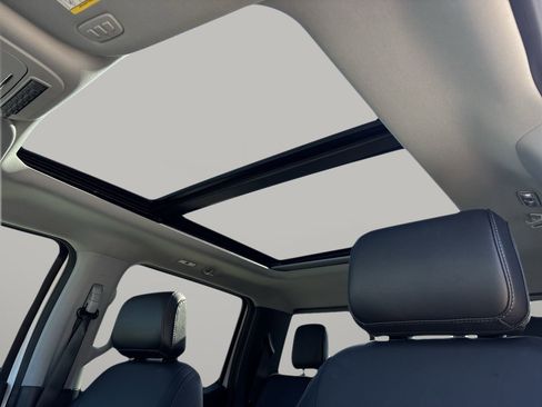 Used 2024 Ford F250 Lariat w/ Sport Appearance Package image 21