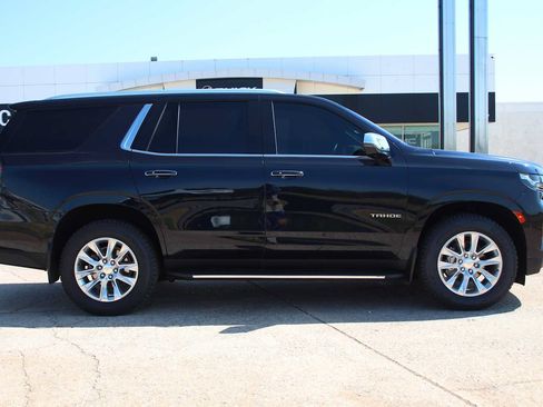 Used 2023 Chevrolet Tahoe Premier AWD/4WD image 13