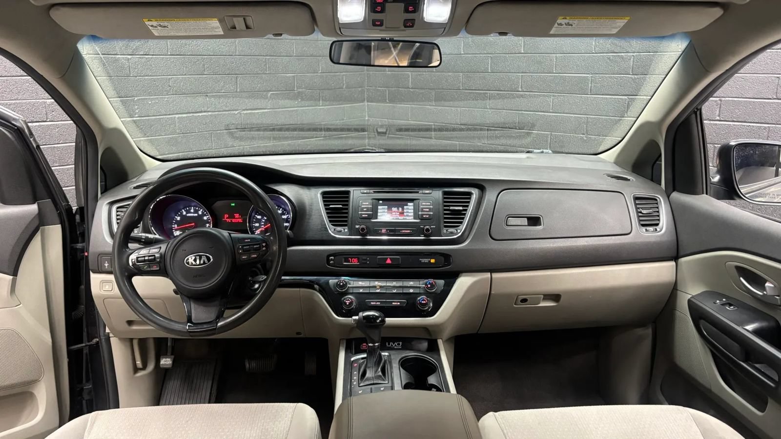 Used 2016 Kia Sedona LX w/ Option Group 020 FWD image 8